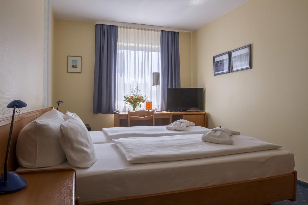 Hotel Britz Berlin Exteriör bild